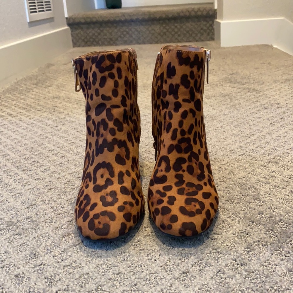 Leopard/cheetah print booties